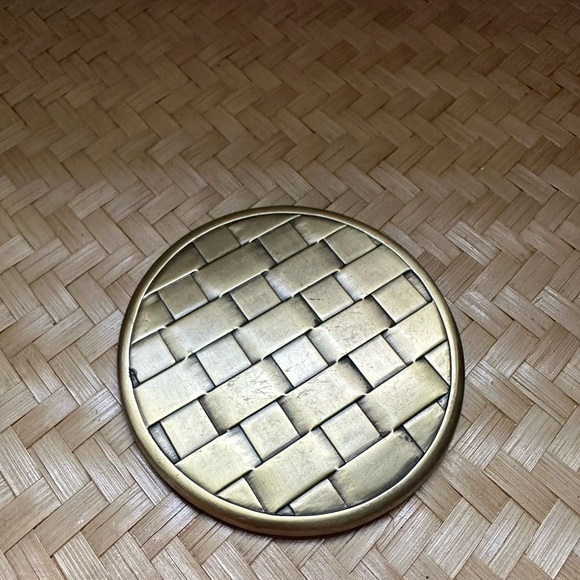 Vintage Basket Weave Brass Trivet Mid Century Plate Boho Gold Brick Pattern - Picture 3 of 5